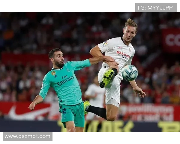 巅峰对决：曼联与皇马的传奇之战在绿茵场上展开