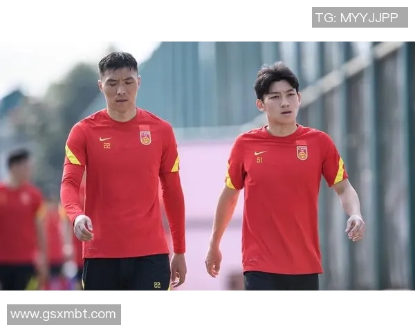 希腊与沙尔克激战正酣比分揭晓引发球迷热议